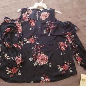 Open-shoulder Dark Blue and Dusty Rose Print Top